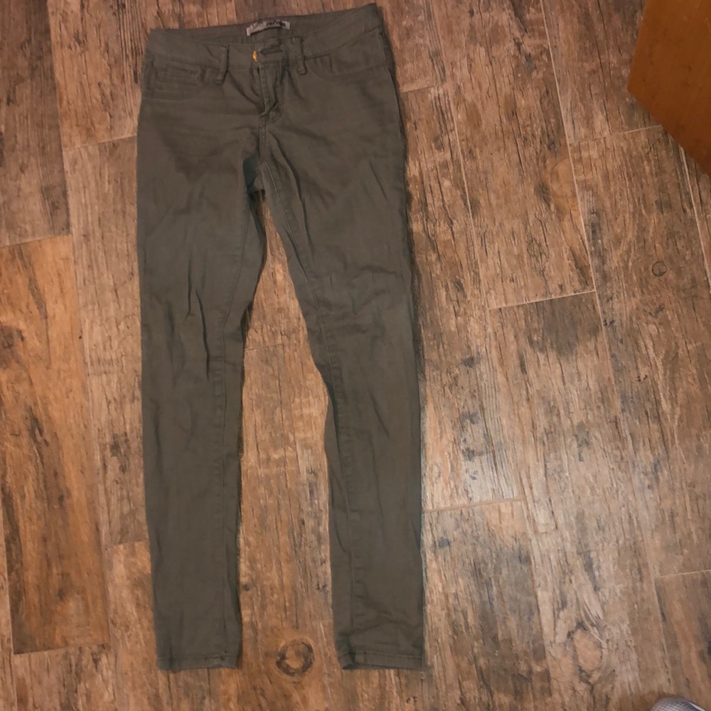 Refuge olive green pants